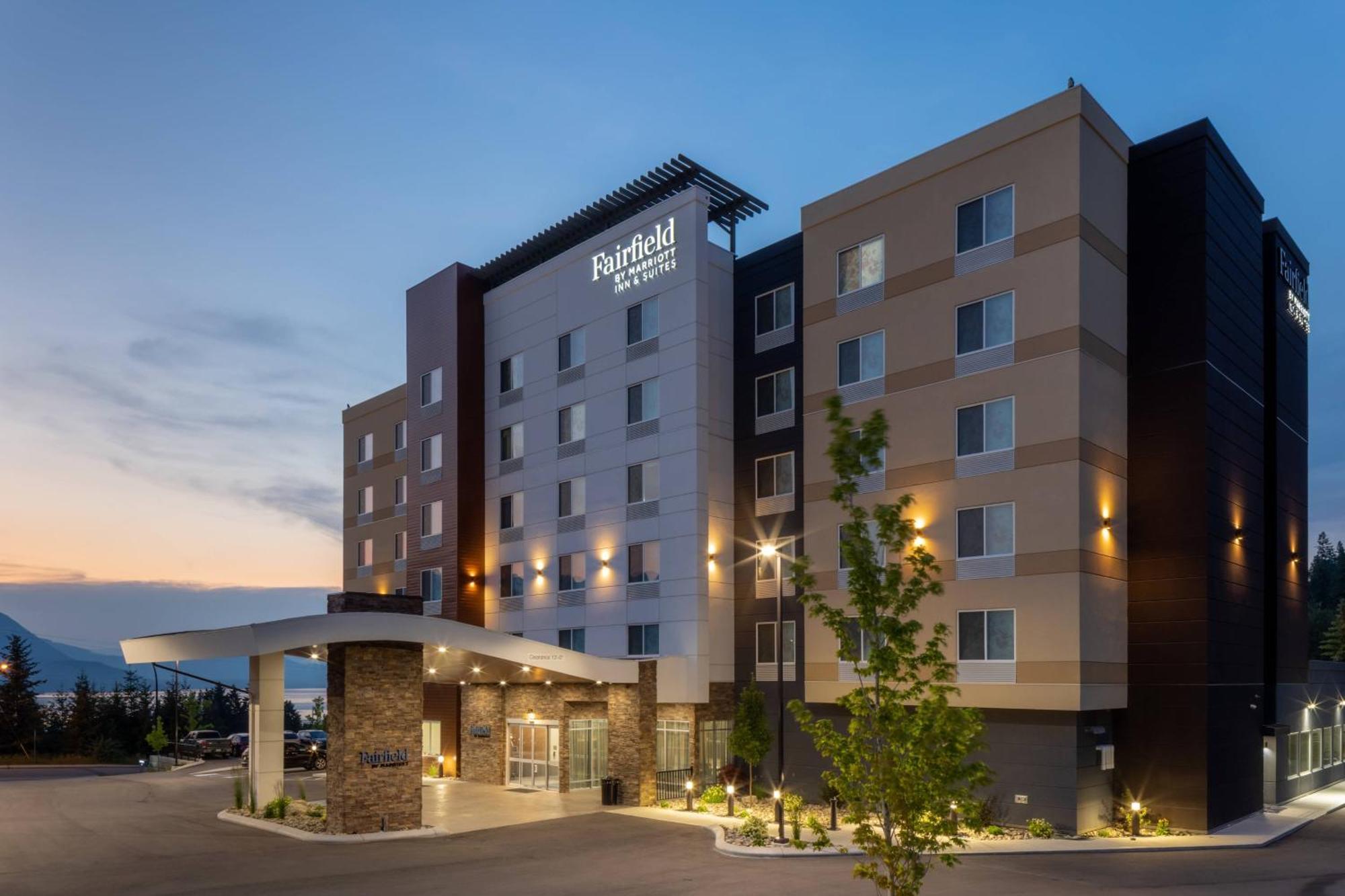 Fairfield Inn & Suites By Marriott Salmon Arm Eksteriør billede